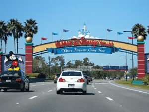 Leia mais sobre o artigo COMO DIRIGIR EM ORLANDO/FL