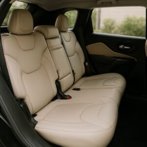 Jeep Cherokee 2016 Preto – Estilo, Conforto e Potência para Explorar Orlando