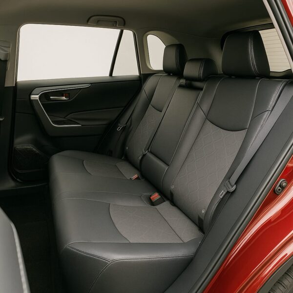 Toyota RAV4 2019 Vermelha – Design Marcante e Versatilidade para Suas Aventuras - Image 2